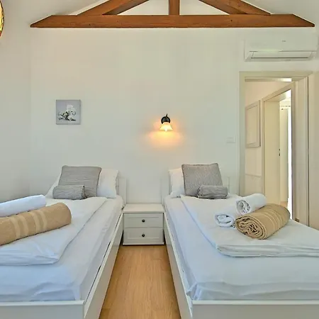 Βίλα Vila Zorritta *