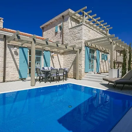 Vila Zorritta Μεντουλίν