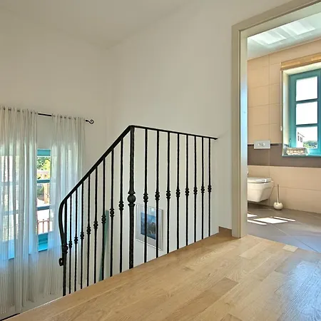 Vila Zorritta Βίλα *