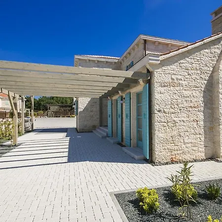 Βίλα Vila Zorritta Μεντουλίν
